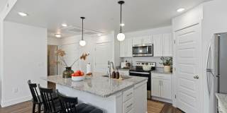 Rivercrest Gallery 32