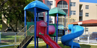 Lago Club Apartments Gallery 6