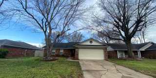 3 bed 2 bath 2 car garage house Gallery 1