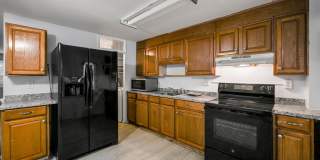 1610 WENTWORTH Avenue Gallery 16
