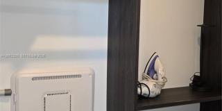 227 NE 2nd St Gallery 21