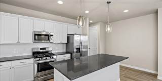5-bedroom, 3-bedroom single family home! Gallery 13