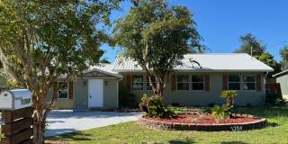 1704 Cherry Street Gallery 1