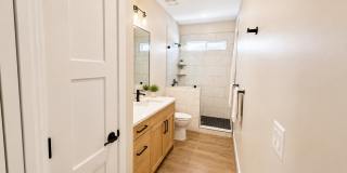 Gorgeous Home In Ivins! Gallery 10