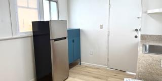 9827 Marshall Street Gallery 8