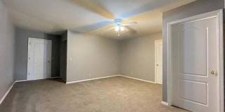 915 Briarview Drive Gallery 14