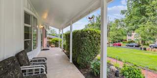 ONE LEVEL LIVING!! in Potomac 4-5 bed 4 baths / Close in Potomac Gallery 15