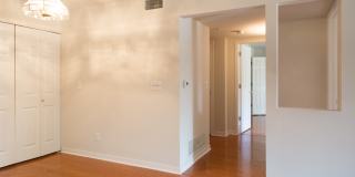 Conveniently Located Modern Two Bedroom Condo For Rent in Westwood Condominiums Gallery 4