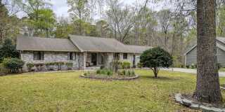 206 Ravenswood Road Gallery 1