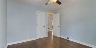 115 N Hager Avenue Gallery 16