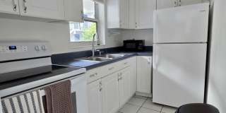 Spacious and modern 1-bedroom, 1-bathroom unit available for rent in the heart of Fort Lauderdale. Gallery 12