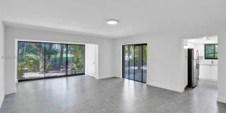 20332 NE 34th Ct Gallery 1