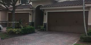 115 E Riverwalk Cir E Gallery 1