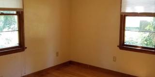 4BR 2BA - Walk to campus!  Available August 1 2027 Gallery 17