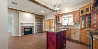 300 Oak Hollow Drive Gallery 11