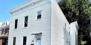 449-1 COLUMBIA Street Gallery 1