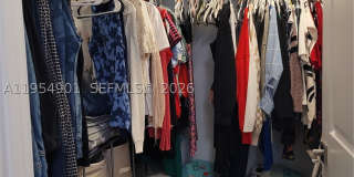 1015 SE 24th Ter Gallery 20