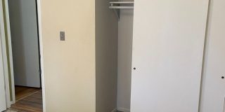 Condo in Pendleton Square Gallery 24