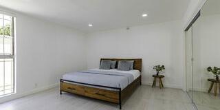 1017 South Bedford Street Gallery 10