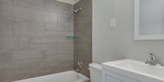 Beautifully Renovated 3BR/2B Home in Great Location!! Gallery 7