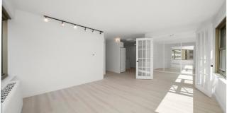 247 W Chestnut Gallery 10