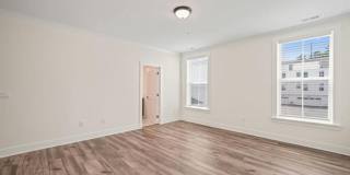 Modern, Spacious 2 Bed Townhome, Brier Creek Country Club, Golf course views! Gallery 17