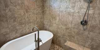Luxury 4 Bedroom in Country Estates Gallery 28