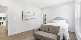 4623 Rookwood Avenue Gallery 38