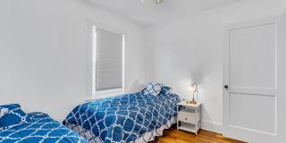 1227 Bay Avenue Gallery 18