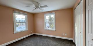 Charming 3Bed/1.5Bath Townhouse in Carney Gallery 13