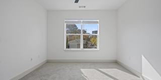 The Landing at Vinnin Square Gallery 16