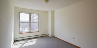 Lyons Court - Senior Living Gallery 3