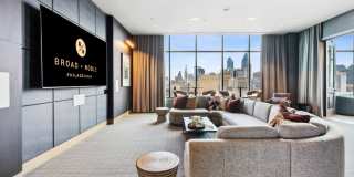 Broad + Noble Gallery 27