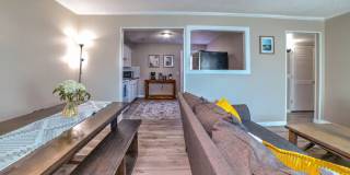 2417 Glenrose Avenue - A Gallery 6