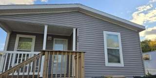 454 Warbler Lane Gallery 1