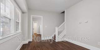 926 West 32nd Street Gallery 10
