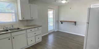 2 Bed/1 Bath Single-family Home-- AVAILABLE NOW! Gallery 10
