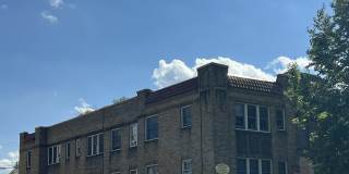 Charming Brick Historic Apartment in the Heart of Vibrant Hamline-Midway Gallery 14