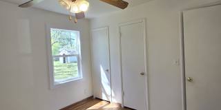 1121 Luther East Gallery 23