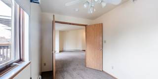 Oakland Pointe Gallery 30