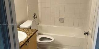 2891 NE 185th St Gallery 27