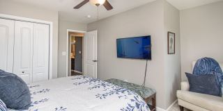 Spacious Home with Hot Tub, Fenced Yard and Solar Power Gallery 31