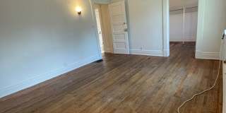 Spacious Home Near U-M | Large Bedrooms, Porches & In-Unit Laundry Spacious Home Near U-M | Large Bedrooms, Porches & In-Unit Laundry Gallery 18