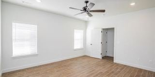 924 Parker Lane Gallery 16
