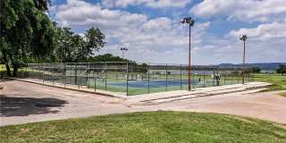 4 BR / 2 BA - 1832 SF One-Story Home - LAGO VISTA! Gallery 53