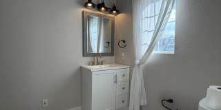 Spacious and Bright 3BD Home in Denver - Available Now Gallery 12