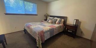 Lovely 3bed/2bath Ranch style home with HUGE private yard in a peaceful cul-de-sac! Gallery 10