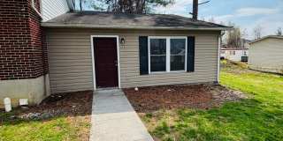 2 Bedroom 1 Bath Townhouse Gallery 1