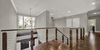 2011 Sharon Ave Gallery 26