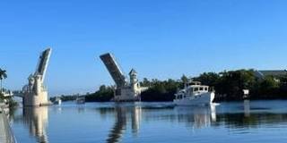 210 Horizon Street E Gallery 45